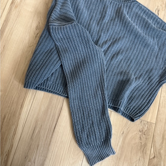 Aeropostale Blue V-Neck Cropped Sweater - Picture 6 of 8